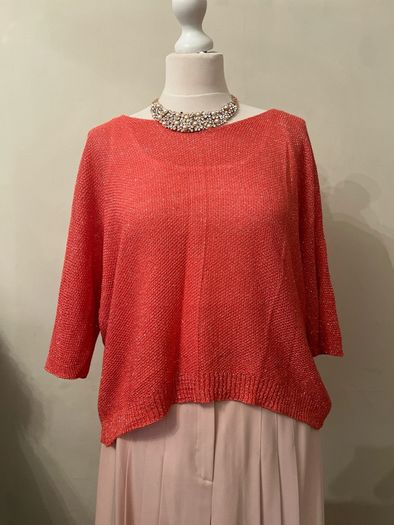 Pink/peach knit top. Size S/M