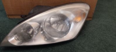 Kia ceed passenger side headlight