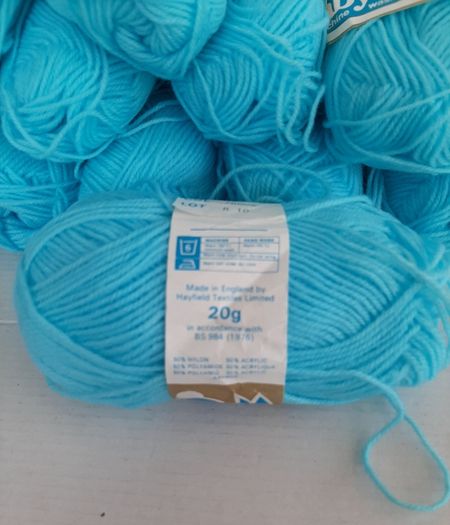 New Patons wool knitting crochet crafts