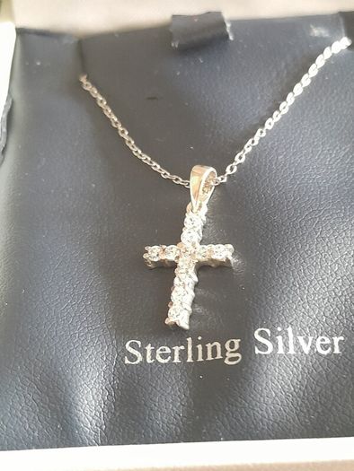 ladies silver chain and pendant