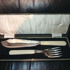 Antique Silver Plated Fish Servers in Original Presentation Box