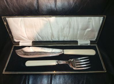 Antique Silver Plated Fish Servers in Original Presentation Box