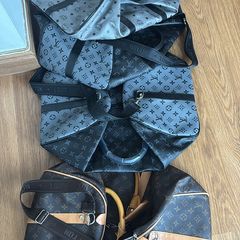 4 Duffle bags