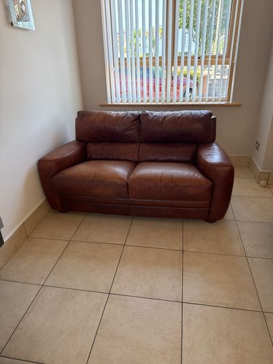 Brown/Tan 2 & 3 seater leather couches