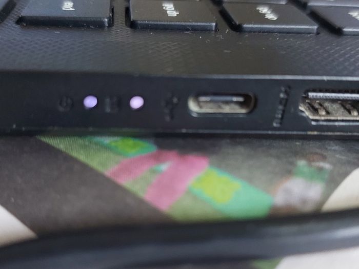 HP Laptop, TPN-Q189, Intel Core i3-6006U CPU, 2.0 GHz, 4GB Ram, 500GB HDD, Windows 10, Microsoft Edge, Chrome and VLC