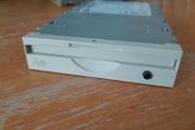 iomega zip drive.  Z100ATAPI. Computer drive. Storage.