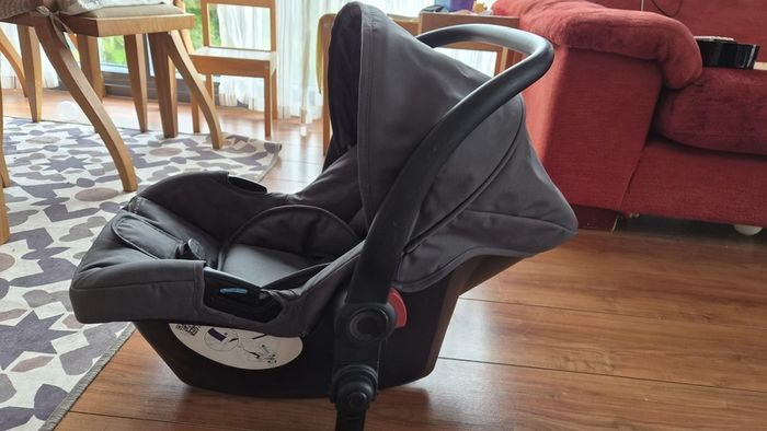 Cosatto car seat