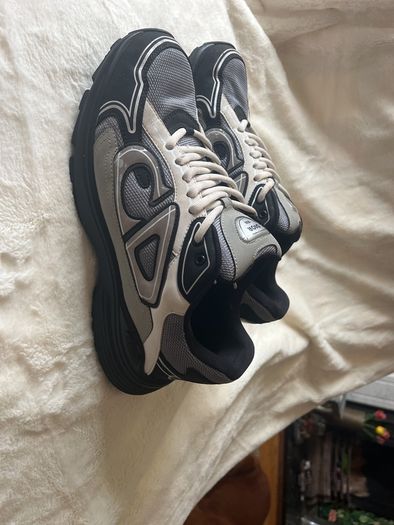Dior B30 Size 9 Uk