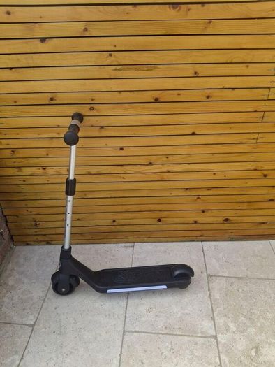 Zinc kids electric scooter