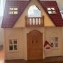 Sylvanian Families Red Roof Cosy Cottage Starter Home with Furniture & Figure Image 9