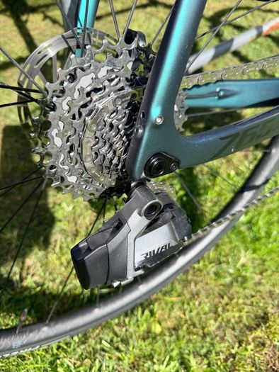 Look 765 Optimum road endurance bike with Sram Rival