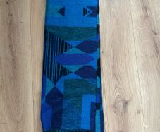 Retro scarf