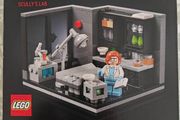 Lego Ideas The X-files Scully's lab 40896