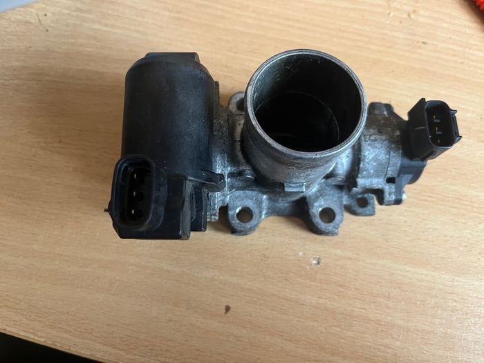Corrola throttle control