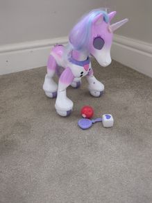 zoomer enchanted unicorn