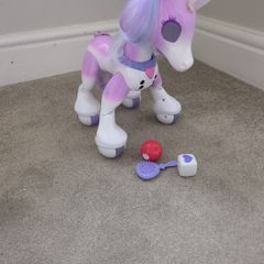zoomer enchanted unicorn