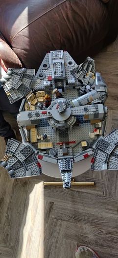 Lego Millennium Falcon
