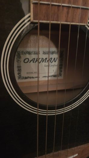 Oakman Handcrafted Single Cutaway Acoustic Guitar