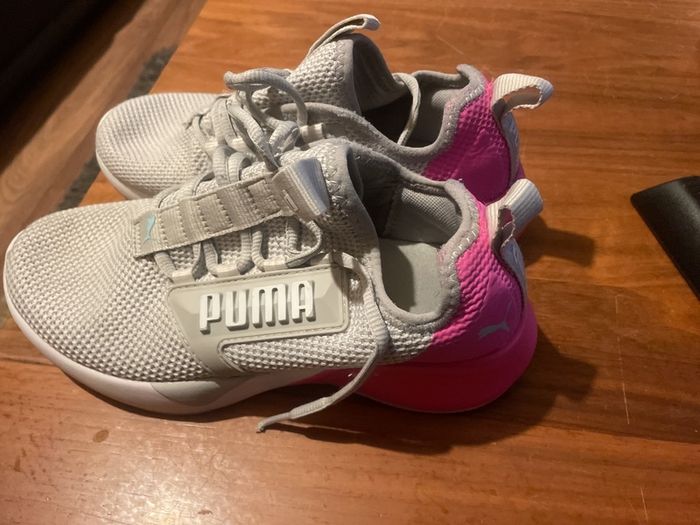 Ladies puma trainers