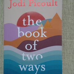 Paperback book, The Book of two ways, Jodi Picoult