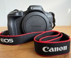 Canon EOS R100 Body-Only, As-New Condition