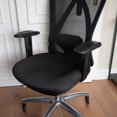 HIGH quality ergonomic gaming / office chair