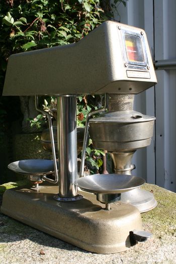 Vintage Omal bank cashiers scale ,Coinage Weighing Scale