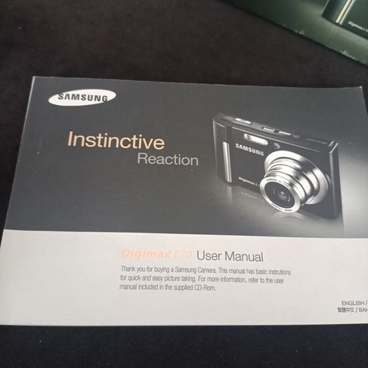 Samsung Digimax L70 7.2MP 3x Zoom Digital Camera