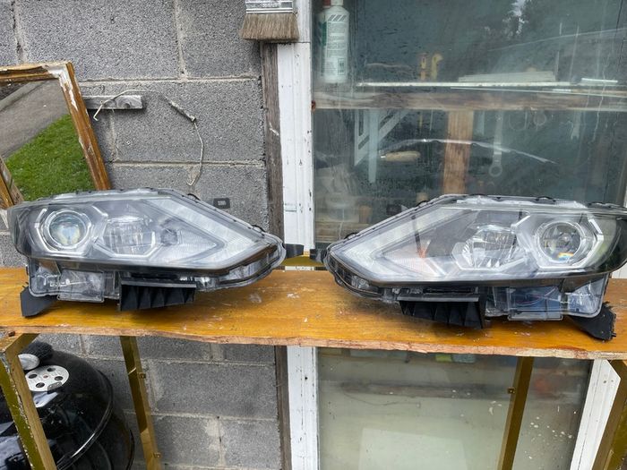 Nissan qashqai headlights