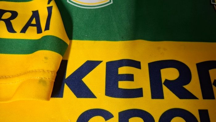 Vintage Kerry GAA (Autographed) O'Neills Gaelic Football Jersey (Youths 10-11 Years) FREE POST