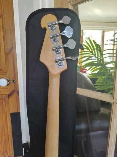 SX 4string electric bass guitar