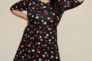 PLUS SIZE (20) Floral Print Dress. New
