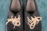 Mens/older boys plimsoles