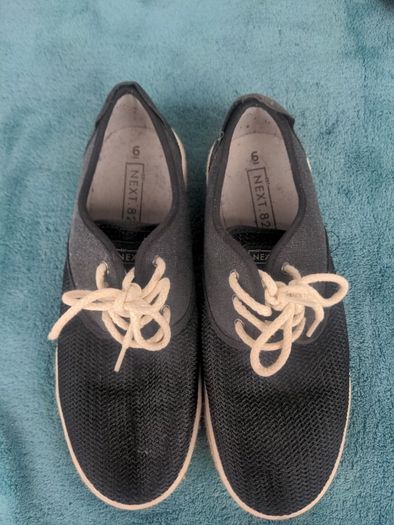 Mens/older boys plimsoles
