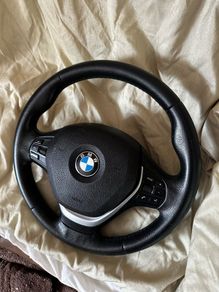 F30 steering wheel with airbag