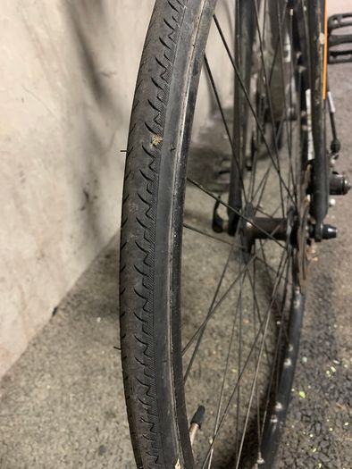 Raleigh Speed Hybrid Bike Disc Brakes and Raised Handlebars for Comfort