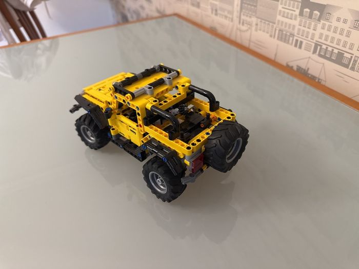 Lego Technic Jeep Wrangler 42122
