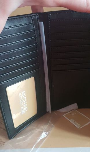 New Michael Kors Wallet