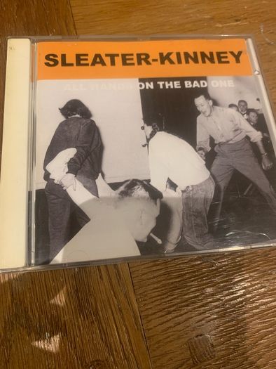 Sleater-Kinney - All Hands on the Bad One