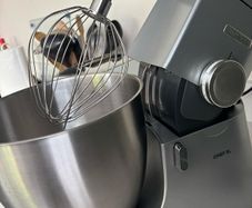 Kenwood Chef XL with major food processor attachment