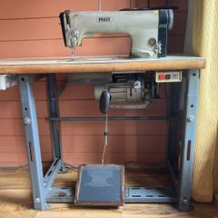 Pfaff 463 industrial sewing machine