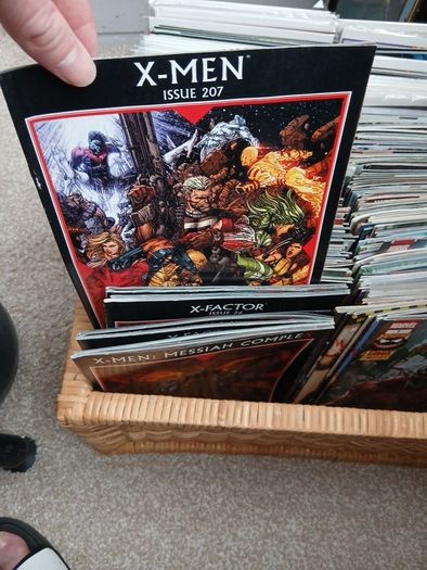 300+ marvel comics