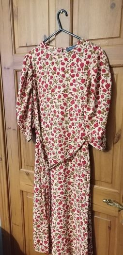 dress size 14 pretty flower pattern