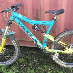 Yeti Asr-7 (carbon wheels)