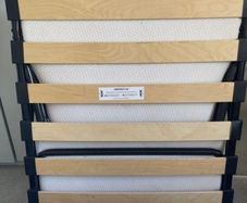 Single foldable bed