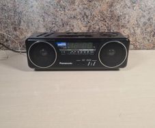 PANASONIC RC-X210 radio clock alarm vintage