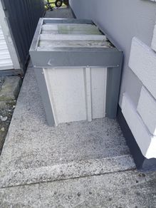 Dog kennels