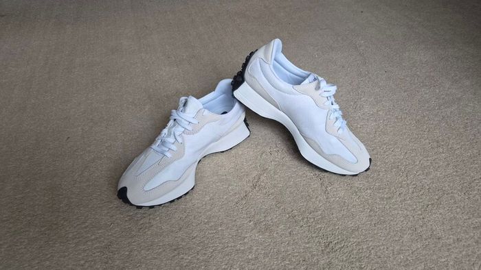 New Balance 327 Trainers Size 11 Perfect worn twice