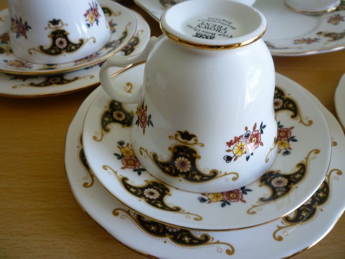 Crown Trent Fine bone China Staffordshire England tea coffee set. Complete 21 piece set