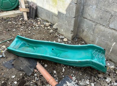 Free kids slide